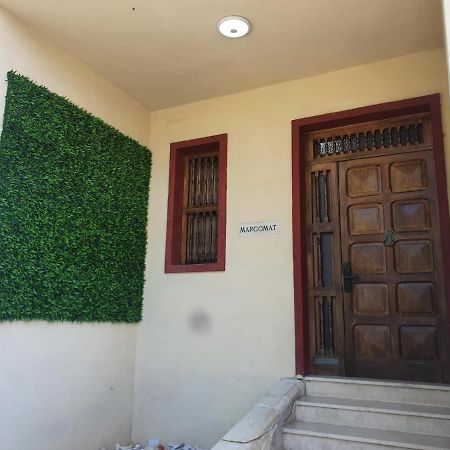 Ommi Hostel San Ġiljan Buitenkant foto