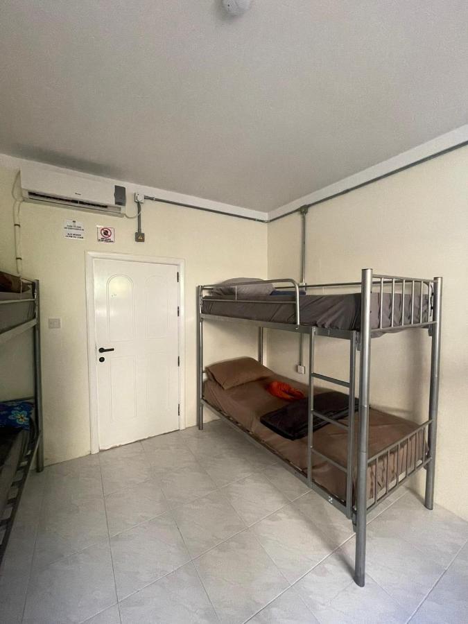 Ommi Hostel San Ġiljan Buitenkant foto